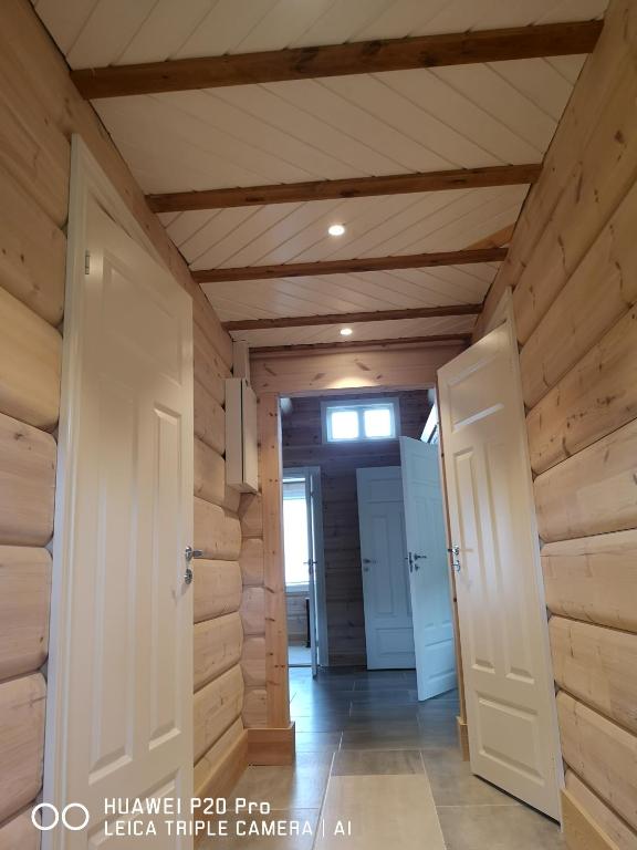 Lyngen ski- og fiskecamp room 4